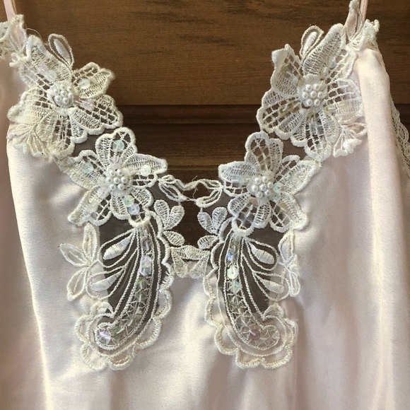 Pollinaise/ vintage/ short nightie/ size s/ light pink with rose embellishments - Picture 2 of 7